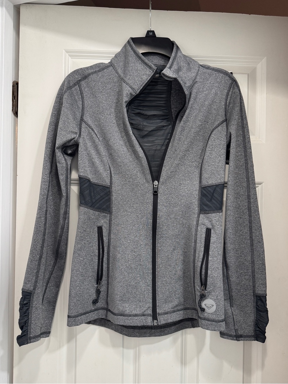 Roxy Gray Women's Full‑Zip Utility Jacket, mesh cutouts, lightweight Size Medium